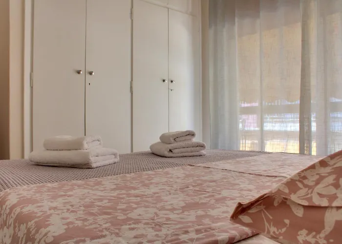 Modern Cozy Apartment In Downtown Athens